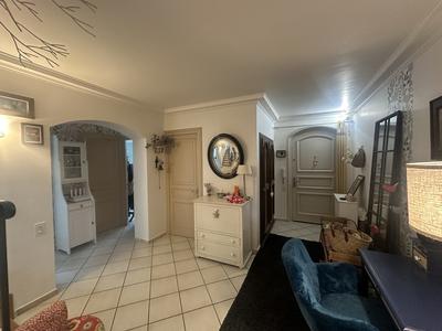 Villa - 172 m² - 8 pièces