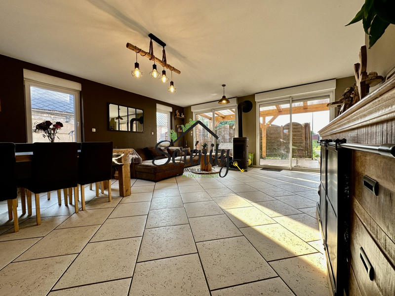 Maison - 107 m² - 4 pièces