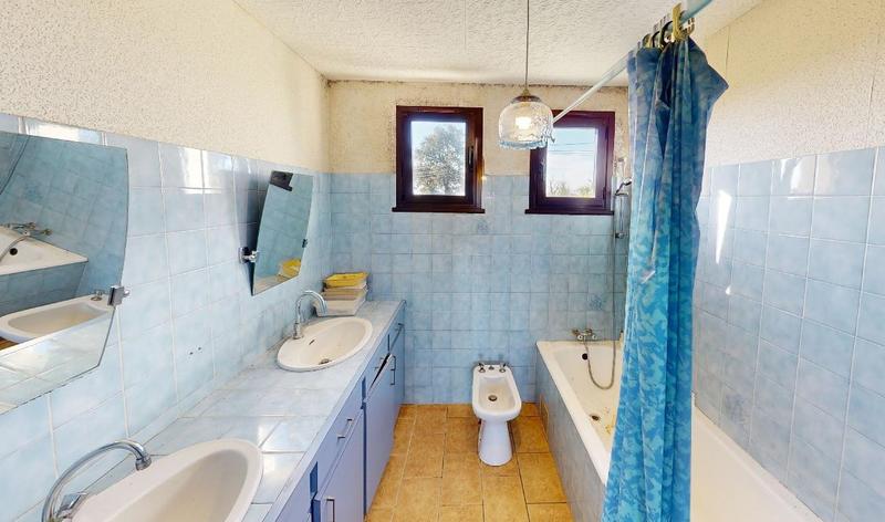 Maison - 94 m² - 5 pièces