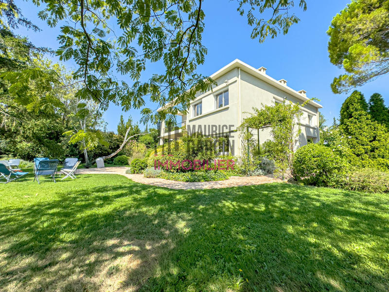 Maison - 196 m² - 6 pièces