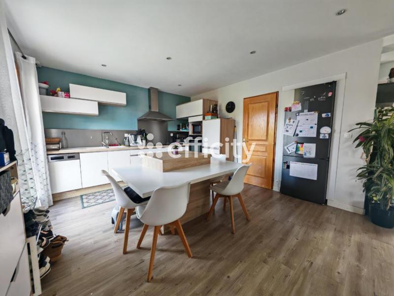 Maison - 144 m² - 7 pièces