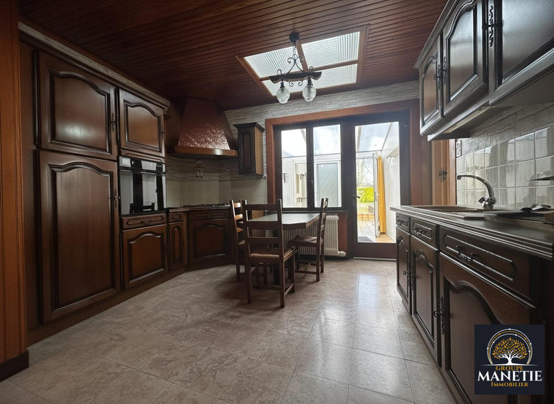 Maison - 113 m² - 8 pièces