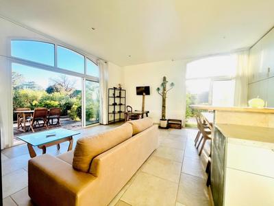 Appartement - 92 m² - 3 pièces