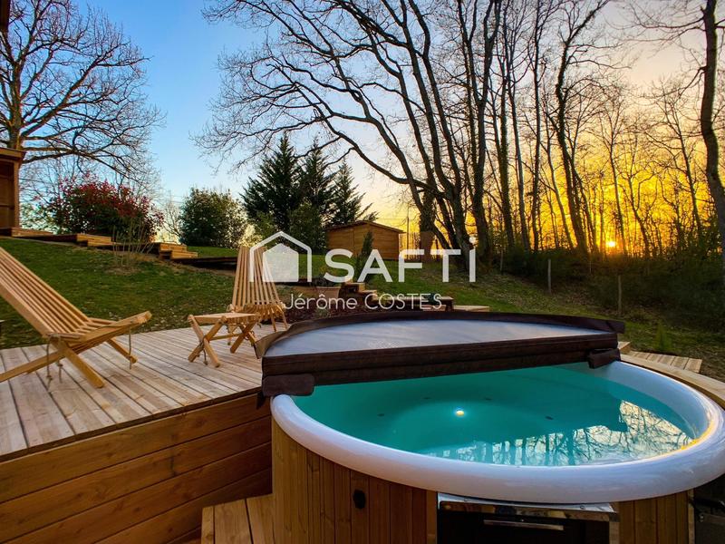 Maison - 345 m² - 10 pièces