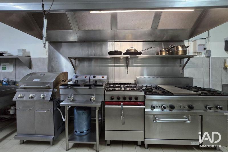 Local commercial - 305 m²