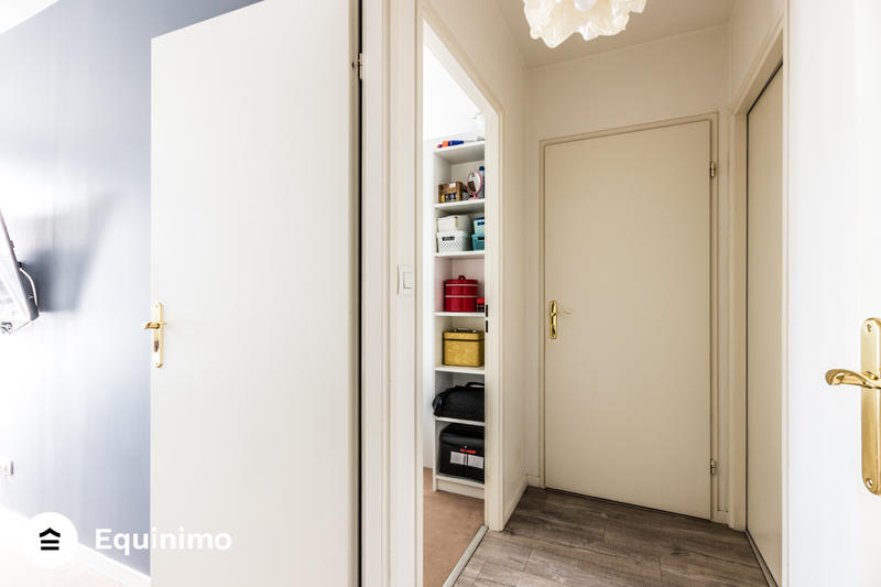 Appartement - 93 m² - 5 pièces