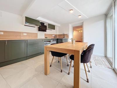 Appartement - 124 m² - 4 pièces