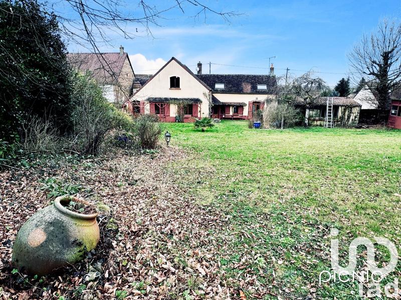 Maison - 230 m² - 8 pièces