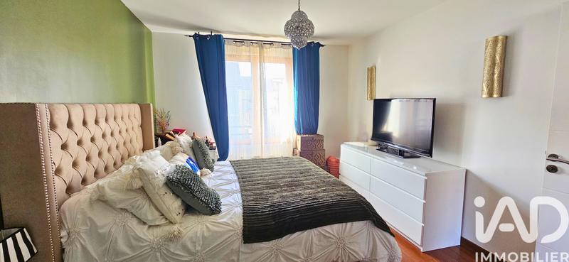 Maison - 93 m² - 5 pièces