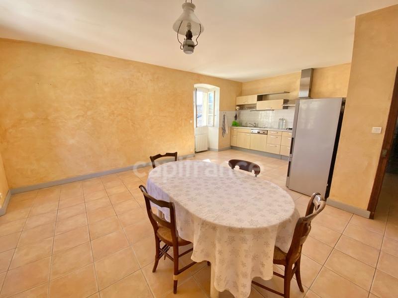 Maison - 265 m² - 10 pièces