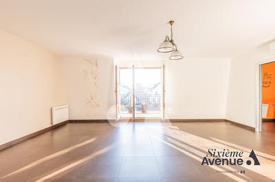 Appartement - 95 m² - 5 pièces