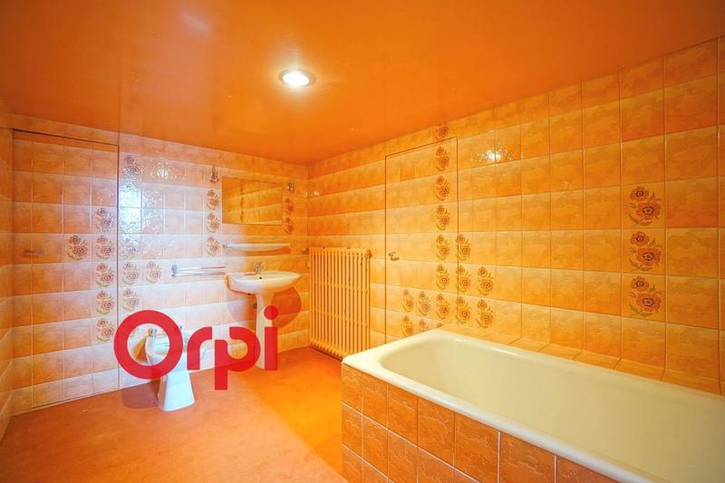 Maison - 196 m² - 5 pièces