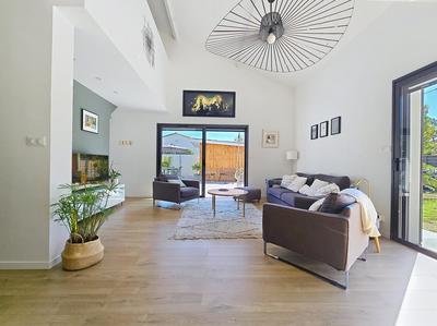 Maison - 160 m² - 7 pièces