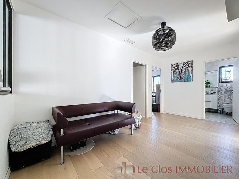 Maison - 171 m² - 7 pièces