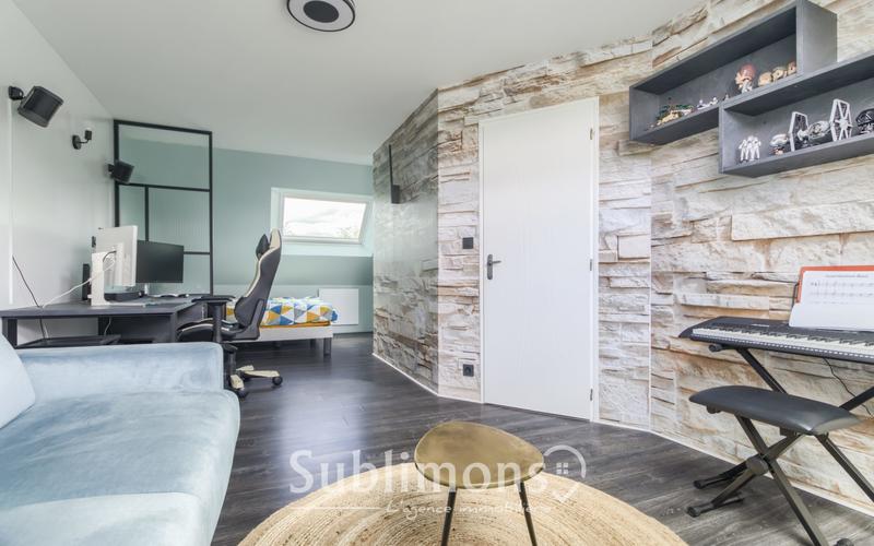 Maison traditionnelle - 145 m² - 7 pièces