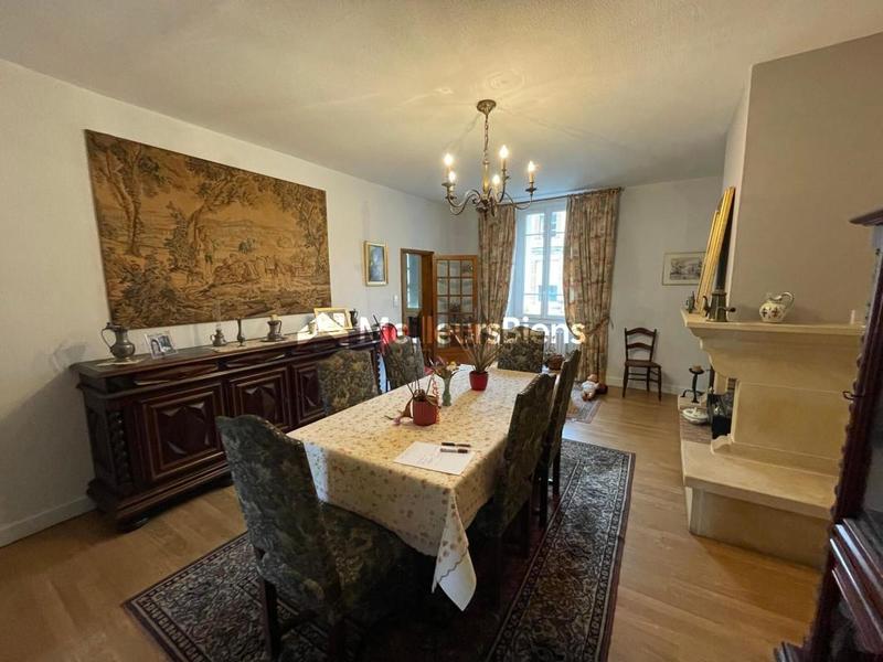 Maison - 147 m² - 6 pièces
