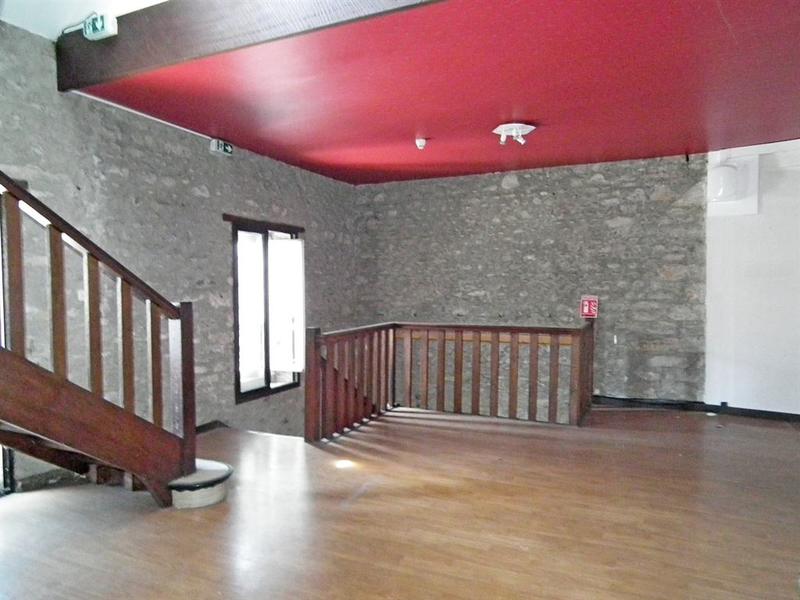 Maison - 996 m² - 22 pièces