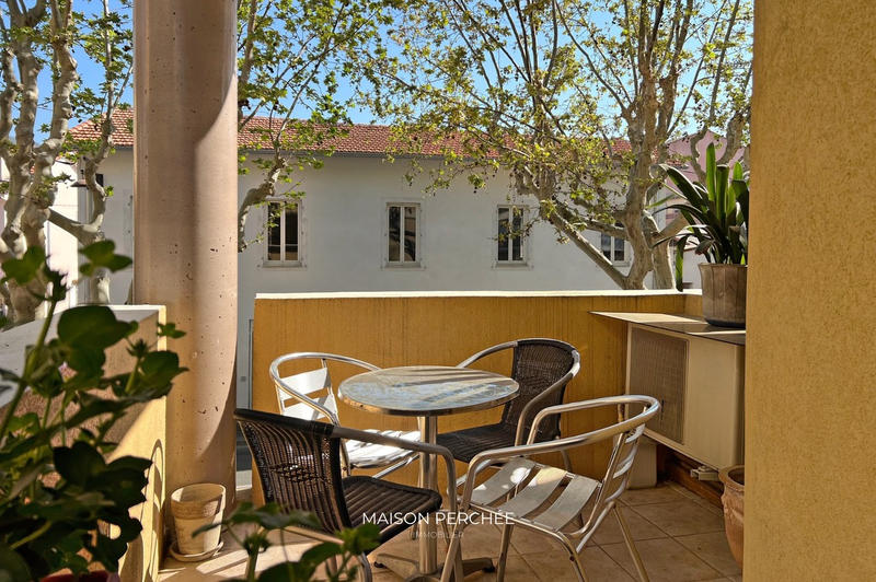 Appartement - 64 m² - 2 pièces