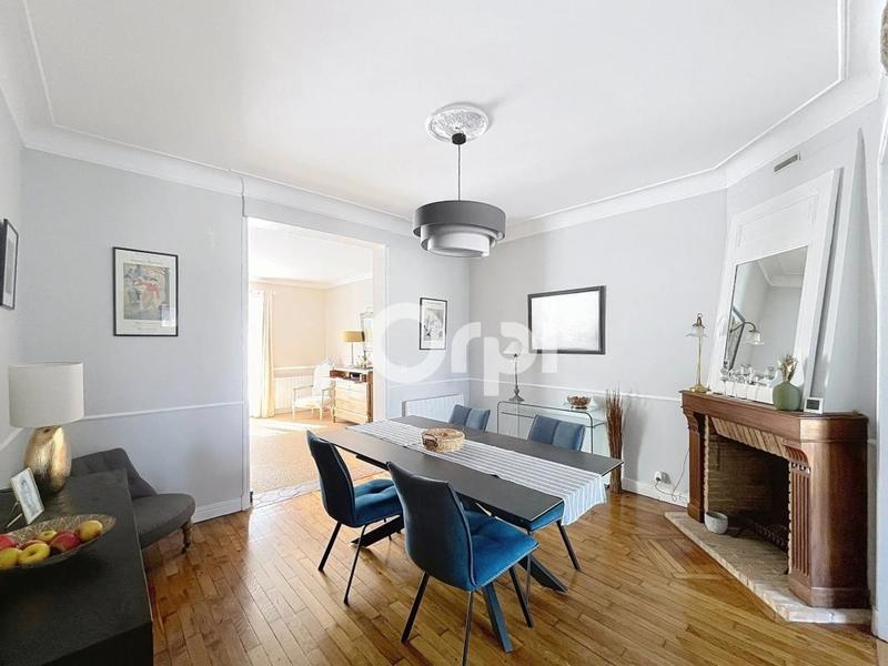 Maison - 170 m² - 6 pièces