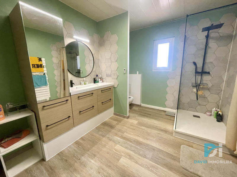 Maison - 242 m² - 5 pièces