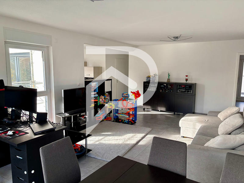 Appartement - 98 m² - 4 pièces