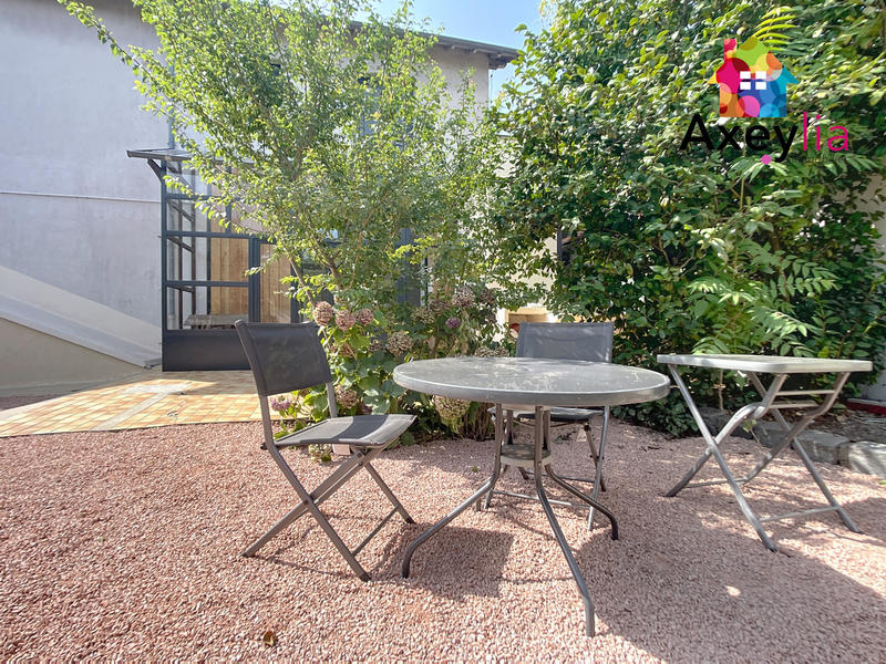 Maison - 155 m² - 8 pièces