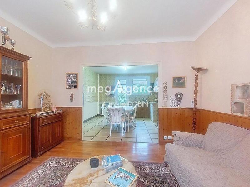 Maison - 90 m² - 5 pièces