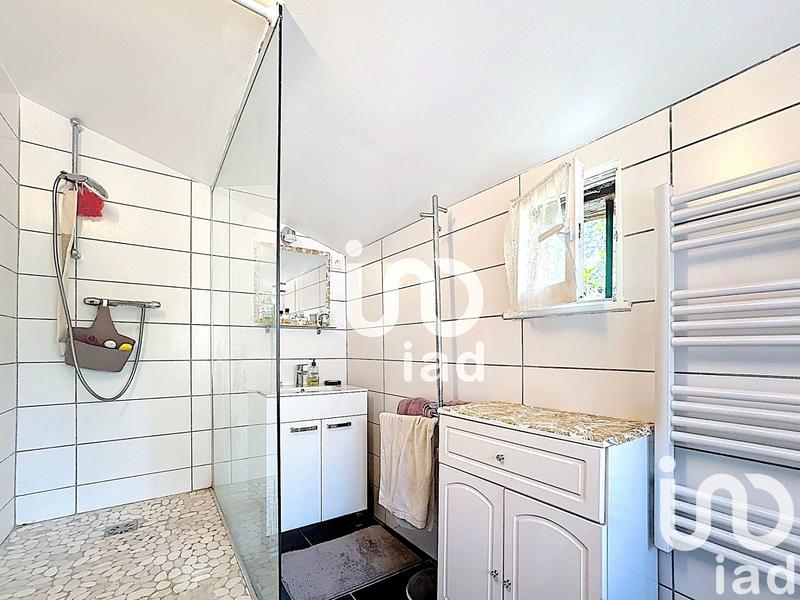 Maison - 186 m² - 9 pièces