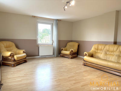 Appartement - 100 m² - 4 pièces