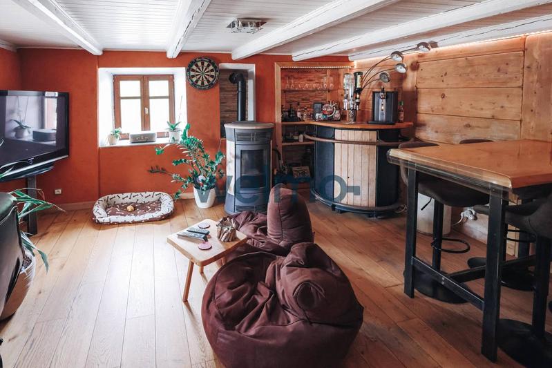 Maison - 162 m² - 8 pièces