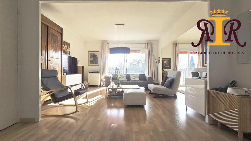 Appartement - 107 m² - 5 pièces