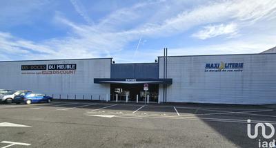 Local commercial - 1 195 m²