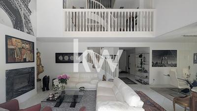 Maison - 184 m² - 6 pièces