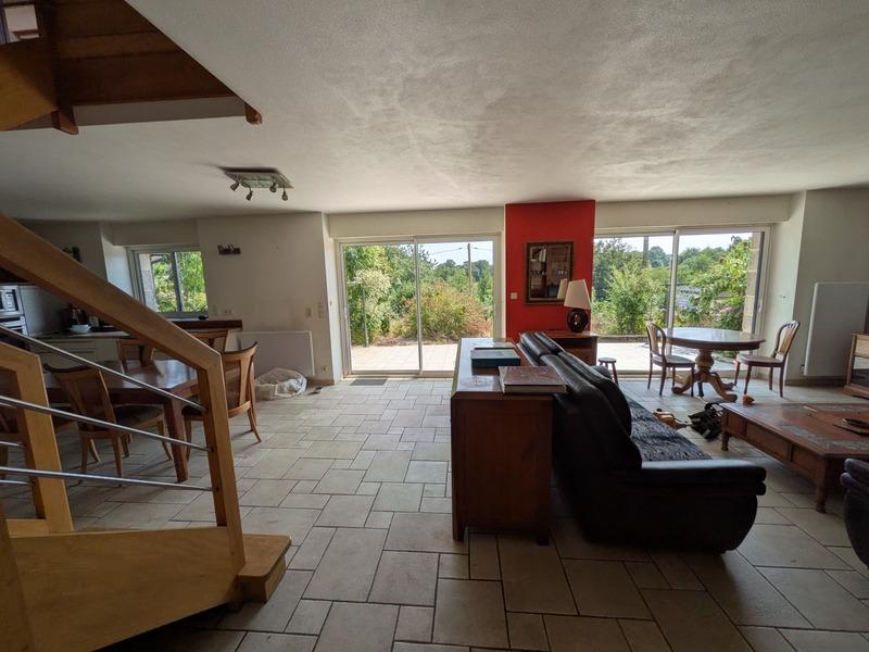 Propriété - 230 m² - 10 pièces