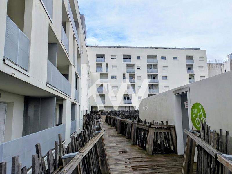 Appartement - 100 m² - 4 pièces