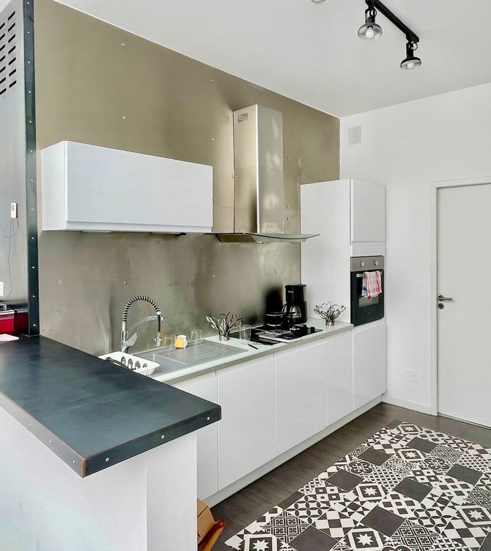 Loft - 97 m² - 3 pièces