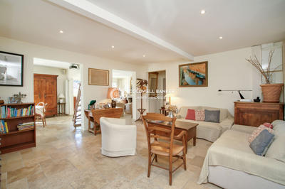 Villa - 400 m² - 12 pièces