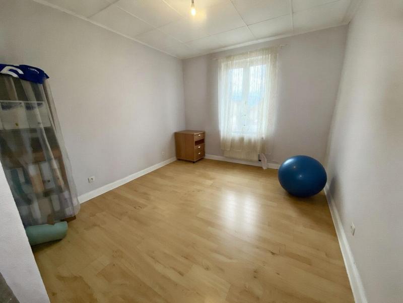 Maison traditionnelle - 153 m² - 6 pièces