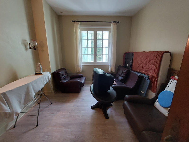 Villa - 216 m² - 9 pièces