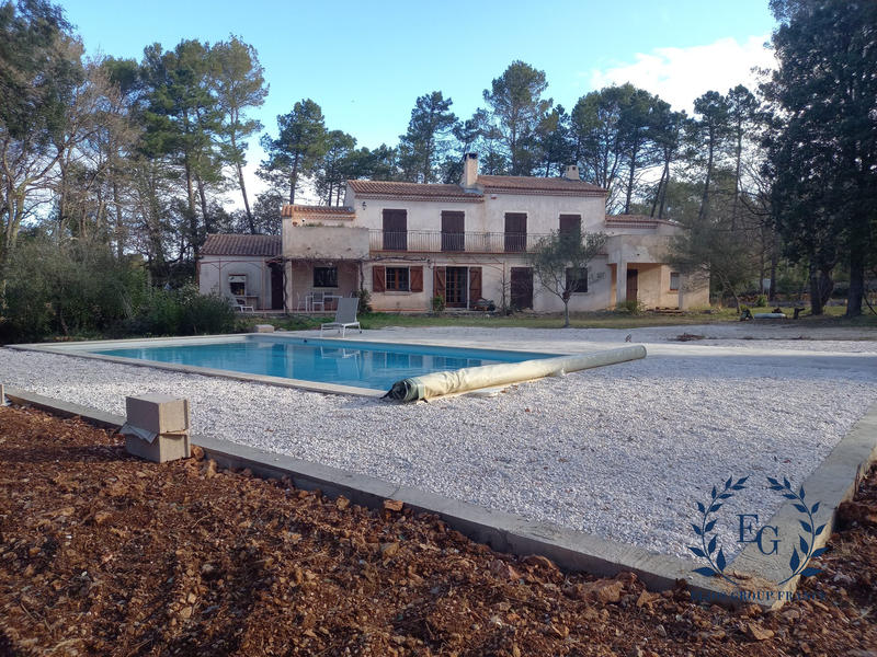 Bastide - 300 m² - 6 pièces