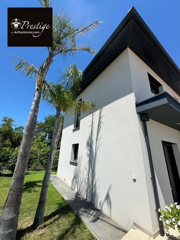 Maison - 186 m² - 5 pièces