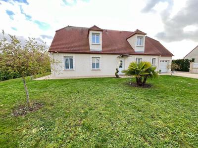 Maison - 165 m² - 6 pièces