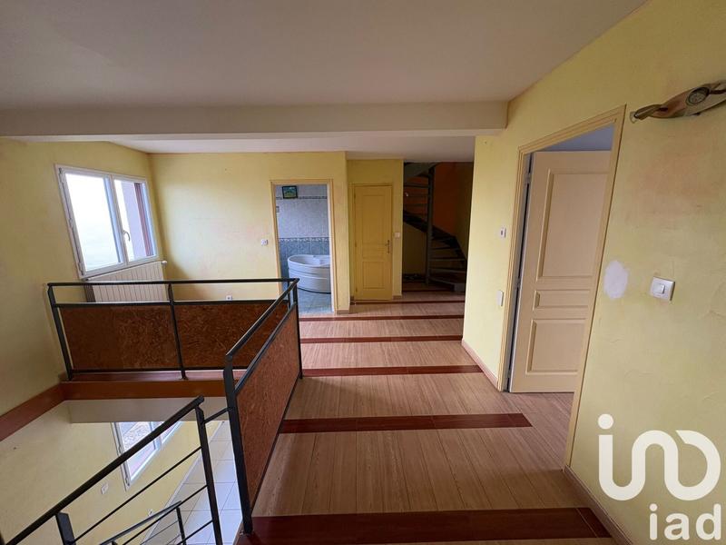 Maison - 203 m² - 6 pièces