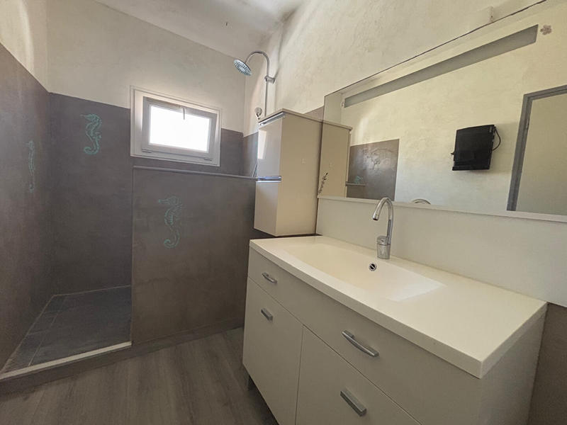 Maison - 172 m² - 9 pièces