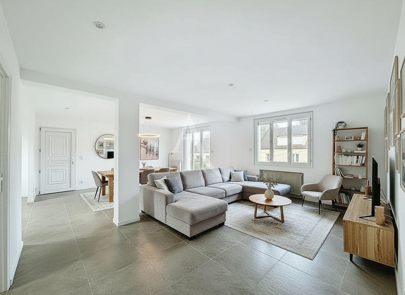 Maison - 150 m² - 8 pièces