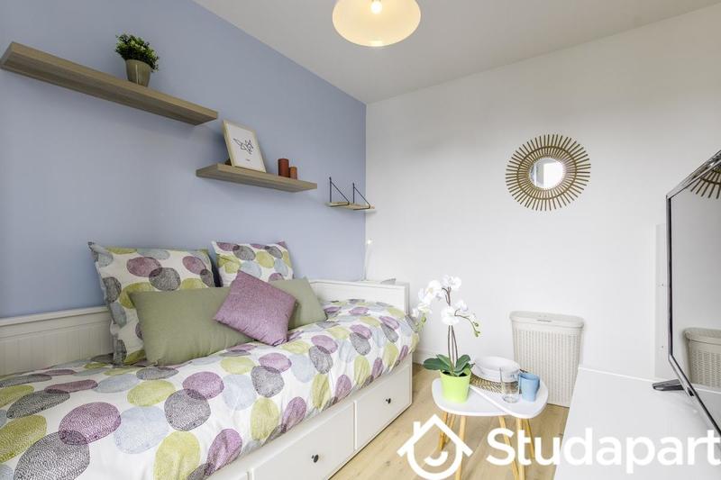 Chambre - 10 m² - 1 pièce