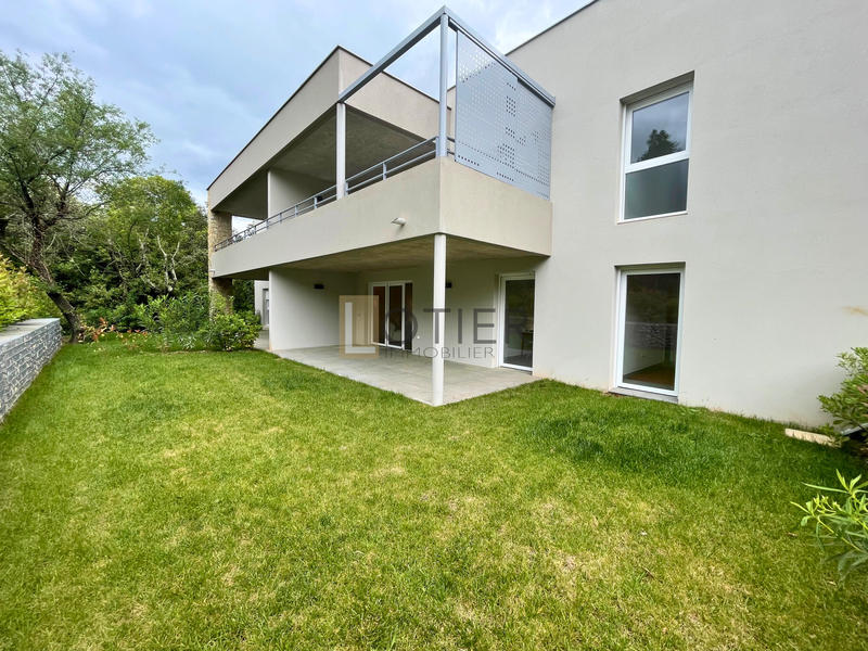 Appartement - 79 m² - 3 pièces