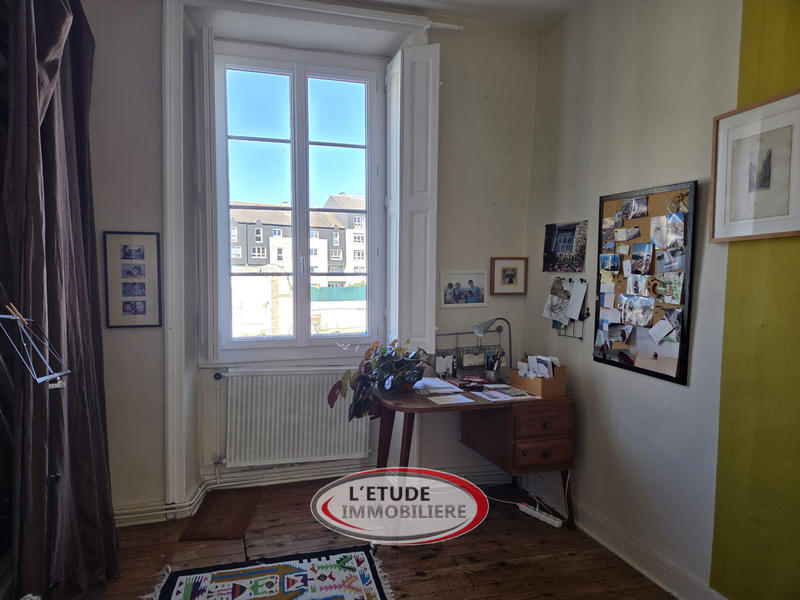 Appartement - 161 m² - 8 pièces