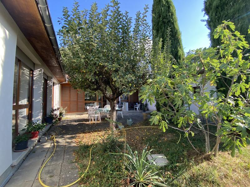 Maison contemporaine - 208 m² - 8 pièces