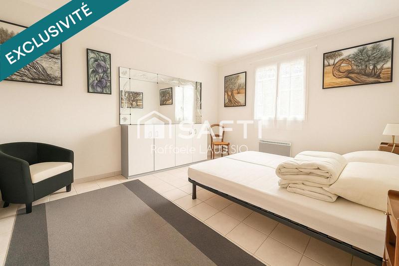 Maison - 179 m² - 7 pièces